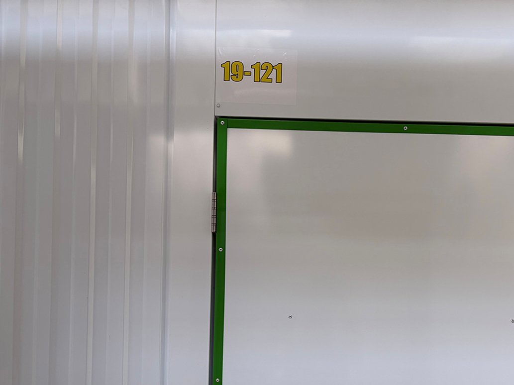 LSH 2 in Ludwigsburg - Lager-Boxen Bereich gelb
